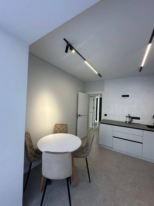 Оренда 1 кімнатної квартири в центрі міста по вулиці Височана 18 Ивано-Франковск - изображение 2