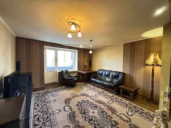 М. Васильківська, вул. Ю. Здановської , 24; 3-х кімн; без комісії Київ