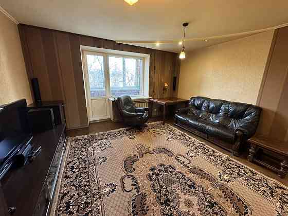 М. Васильківська, вул. Ю. Здановської , 24; 3-х кімн; без комісії Київ