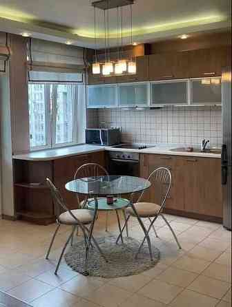 Продаж 1 кімн квартири Феодосійский пр-к 14  м.Деміївська Либідська Київ