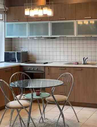 Продаж 1 кімн квартири Феодосійский пр-к 14  м.Деміївська Либідська Київ