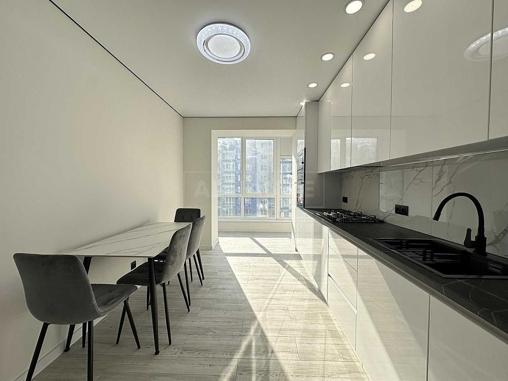 Терміново! 2к квартира! Центр. Заходь і живи. Ивано-Франковск - изображение 2