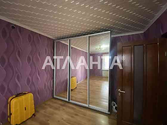 Продаётся просторная двухкомнатная квартира на улице Затонского.

Обща Одесса