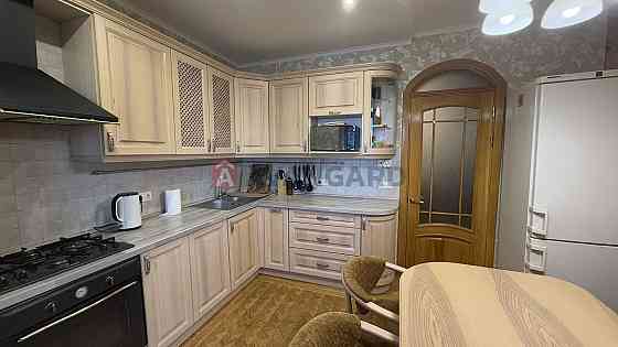 Продам 3-ком. видовую кв-ру в высотном доме и с гаражём Днепр