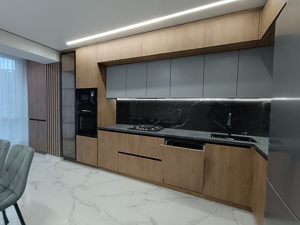 Продам 2х кімнатну в центрі міста Івано-Франківськ - зображення 2