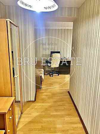 Без% Продам євро- 2 кімнатну квартиру Осокорки Позняки, Бажана 24/1 Киев