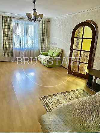 Без% Продам євро- 2 кімнатну квартиру Осокорки Позняки, Бажана 24/1 Киев