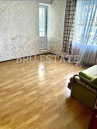 Без% Продам євро- 2 кімнатну квартиру Осокорки Позняки, Бажана 24/1 Киев