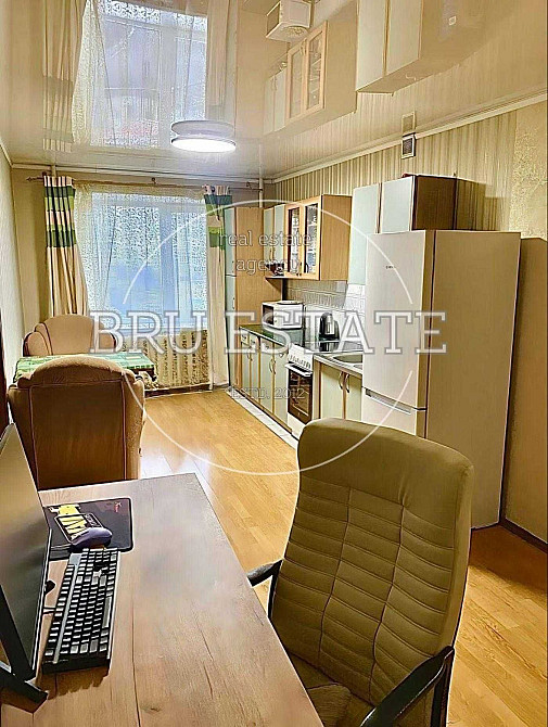 Без% Продам євро- 2 кімнатну квартиру Осокорки Позняки, Бажана 24/1 Київ - зображення 1