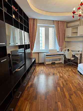 Квартира, Івасюка, 6 Киев