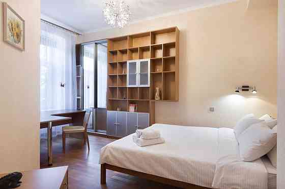 Центр, 4х кімнатна квартира люкс рівня Велика Васильківска 14 Киев