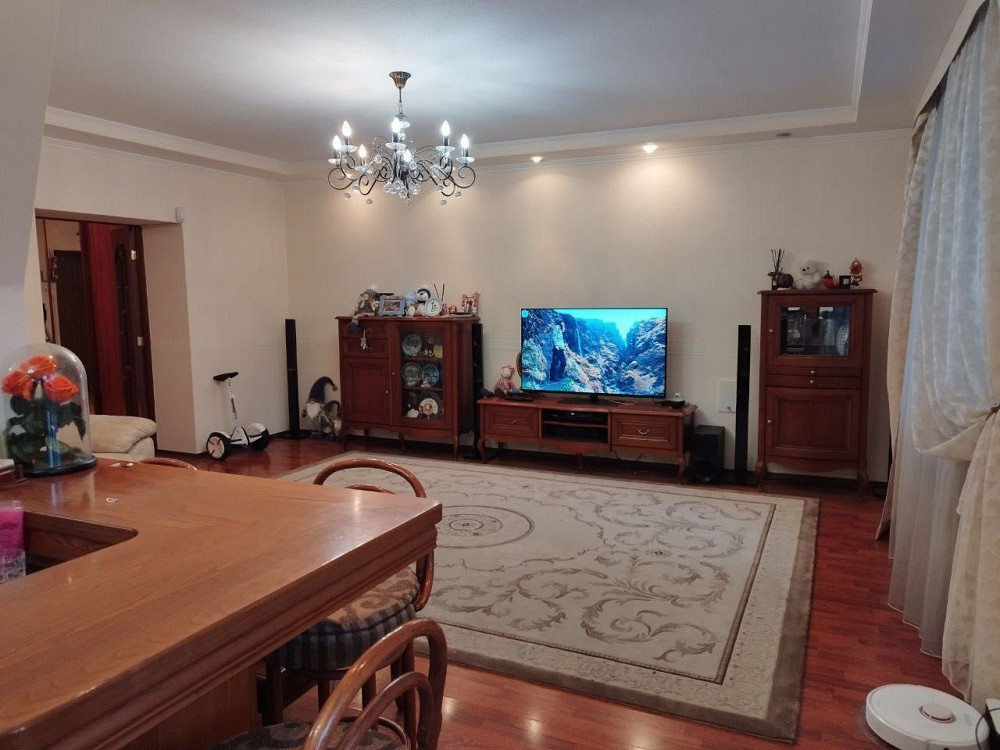 Оболонь , Володимира Івасюка, власник, ТОРГ Київ - зображення 1