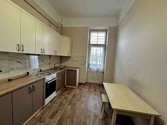 Оренда 3 кімнатна квартира вул. Героїв УПА 13, Політехніка з тваринами Львів