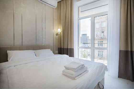 Власник здає 3-к квартиру на Майдані Киев