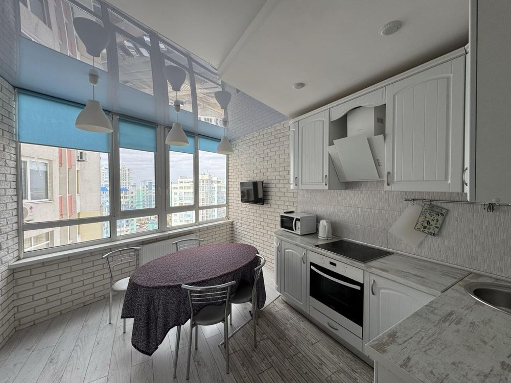 Квартира 2х кімнатна велика 80кв Г.дніпра 89 Черкаси - зображення 1