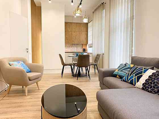 Довготривала оренда 2к квартири на вул. Михайлівська 21 Київ