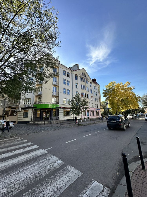 Велика 3к квартира в центрі міста. Будинок 2005 року Ивано-Франковск - изображение 1