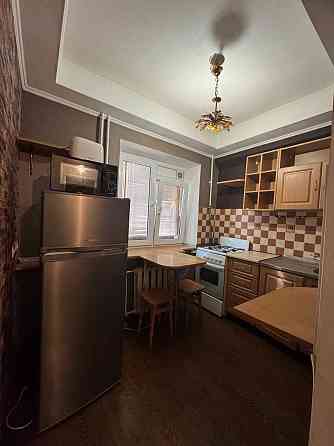 Лісовий масив, пр Кубанської України 30 Київ