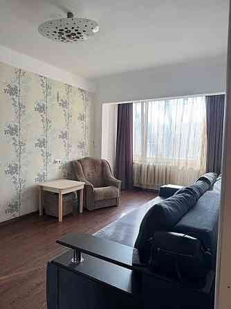 Лісовий масив, пр Кубанської України 30 Київ