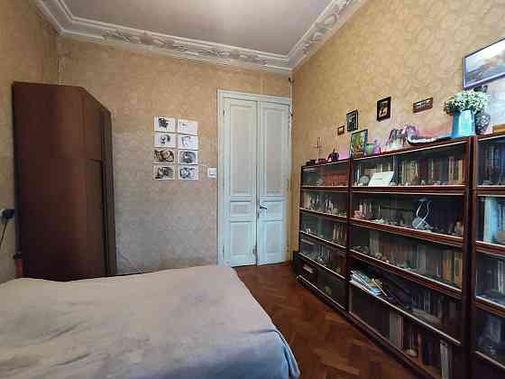 3 комнатная в центре, в крепом доме район Куликового поля. Одесса