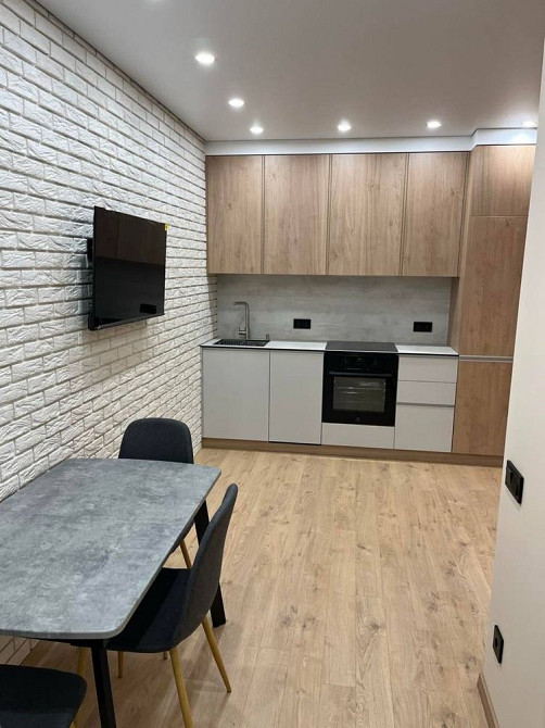 ЖК Варшавський Плюс. Перша здача. Генератор. ТЦ Ретровіль. Київ - зображення 5