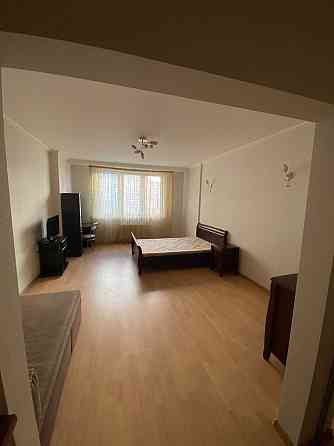 Оренда 1 кімнатної квартири по вул. Раїси Окіпної Київ