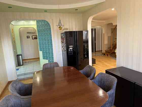 Оренда 4х кімнатної квартири в 5 хвилинах від м.Позняки. Без комісії! Київ