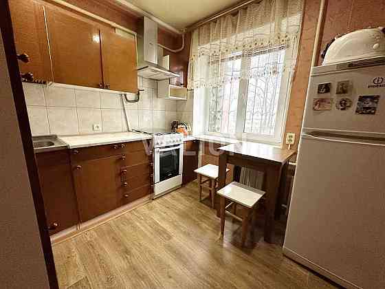 Продаж 2к кв. вул. Мілютенка 15а, Деснянський р-н, без комісії Київ