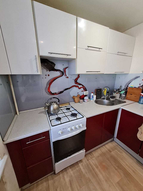 Продам 2 кімн. кв. на ПЕРЕМОГИ. 2/5 цегл. РЕМОНТ . 36000 ТОРГ Кременчуг - изображение 1