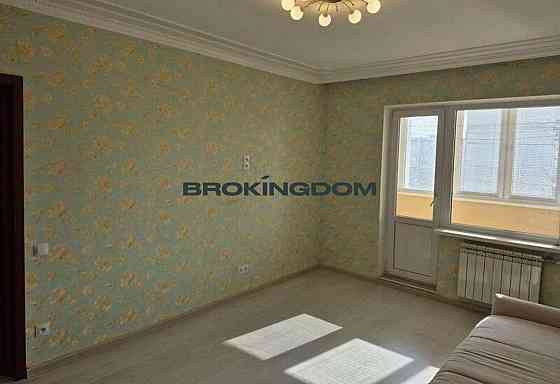 Продаж 2к квартири вул. Ревуцького Київ