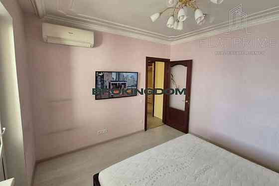 Продаж 2к квартири вул. Ревуцького Київ