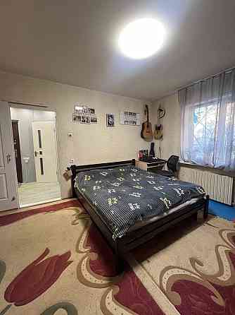 Продам 1 ком. 2эт. 1мик. Варус Кам`янське (Запорізька обл.)