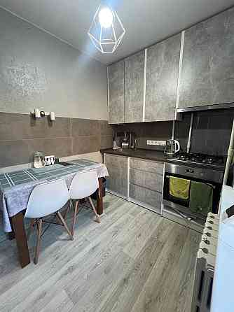 Продам 1 ком. 2эт. 1мик. Варус Кам`янське (Запорізька обл.)