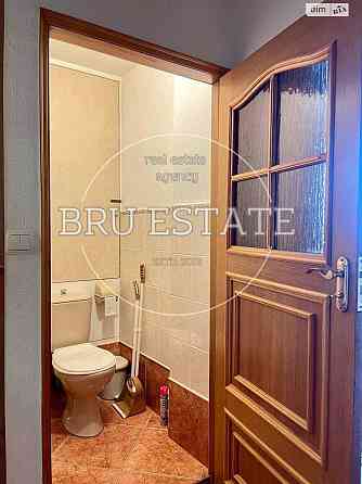 Продаж 2к квартири 56 кв.м. Осокорки Крушельницької 3А Киев