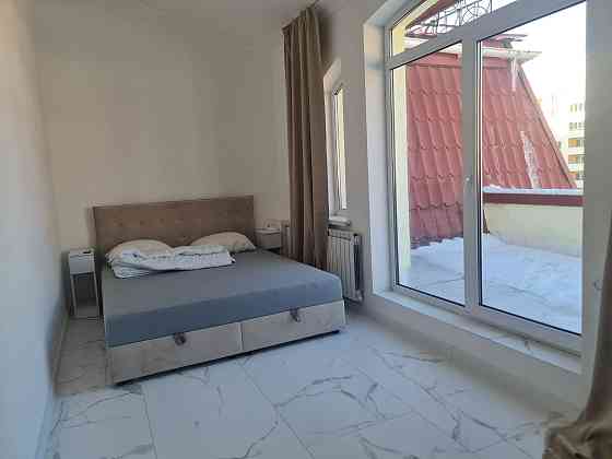 Оренда 2  кім євродвушка 83 кв.м Лобановського 21 Киев