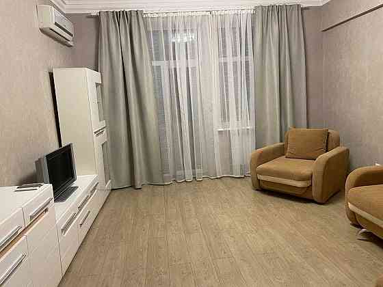 Оренда від власника 2-кімн.кв.  Київ, центр, вул.Жилянська 54 Киев