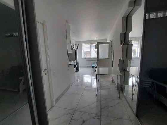 Продам 2х комнатную квартиру в новом доме на Сахарова Одесса