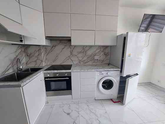 Продам 2х комнатную квартиру в новом доме на Сахарова Одесса