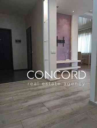 Метро Вокзальна, Шулявська. Продам 3к Степана Васильченка вул., 3 Киев