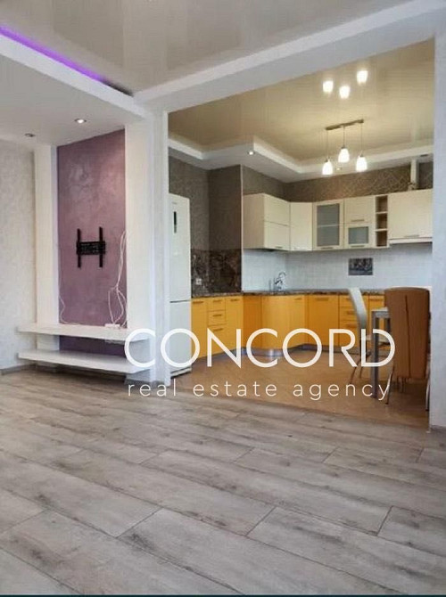 Метро Вокзальна, Шулявська. Продам 3к Степана Васильченка вул., 3 Киев - изображение 1