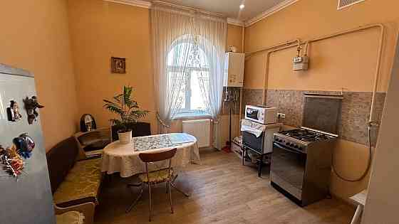 Продаж просторої 1 км квартири Івано-Франківськ