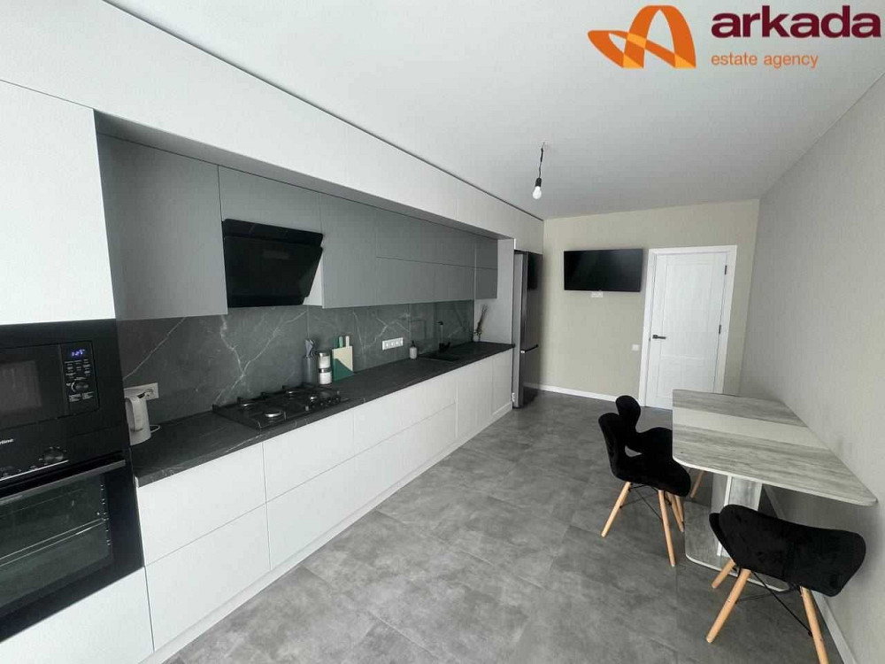 Продаж 3-кімнатної квартири з якісним ремонтом в центрі Ів-Фр! Ивано-Франковск - изображение 1