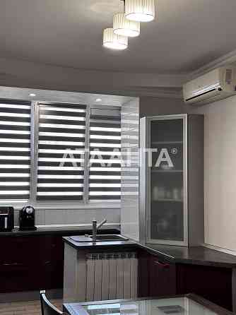 3 комнатная квартира в кирпичном доме на Сахарова Одесса