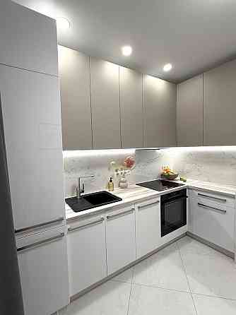 Продам 2-кімнатну (РОЗДІЛЬНІ КІМНАТИ)квартиру в ЖК Нова Англія ВЛАСНИК Киев