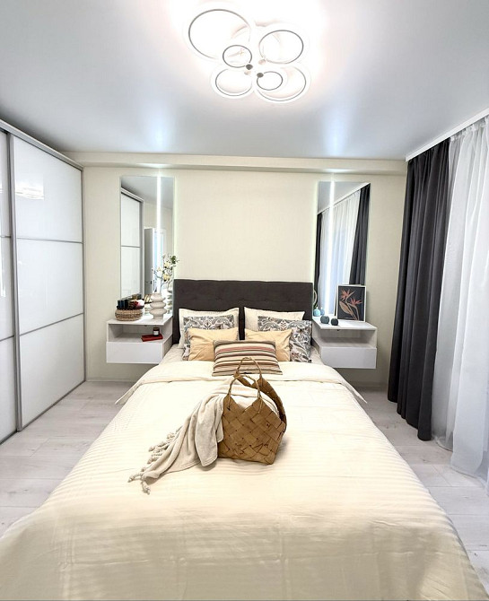 Продам 2-кімнатну (РОЗДІЛЬНІ КІМНАТИ)квартиру в ЖК Нова Англія ВЛАСНИК Киев - изображение 2