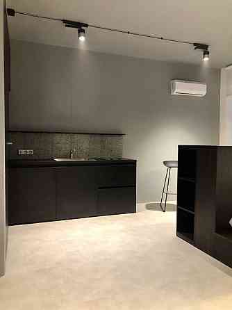 Аренда ЖК Славутич Студия возле ЖК Заречный метро Славутич Киев