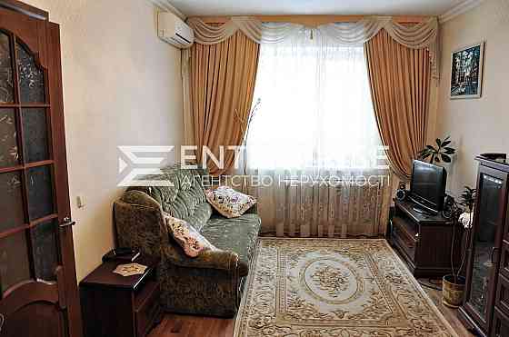 Продаж 1-к квартири з ремонтом та меблями, Виноградар, Порика 9в Київ