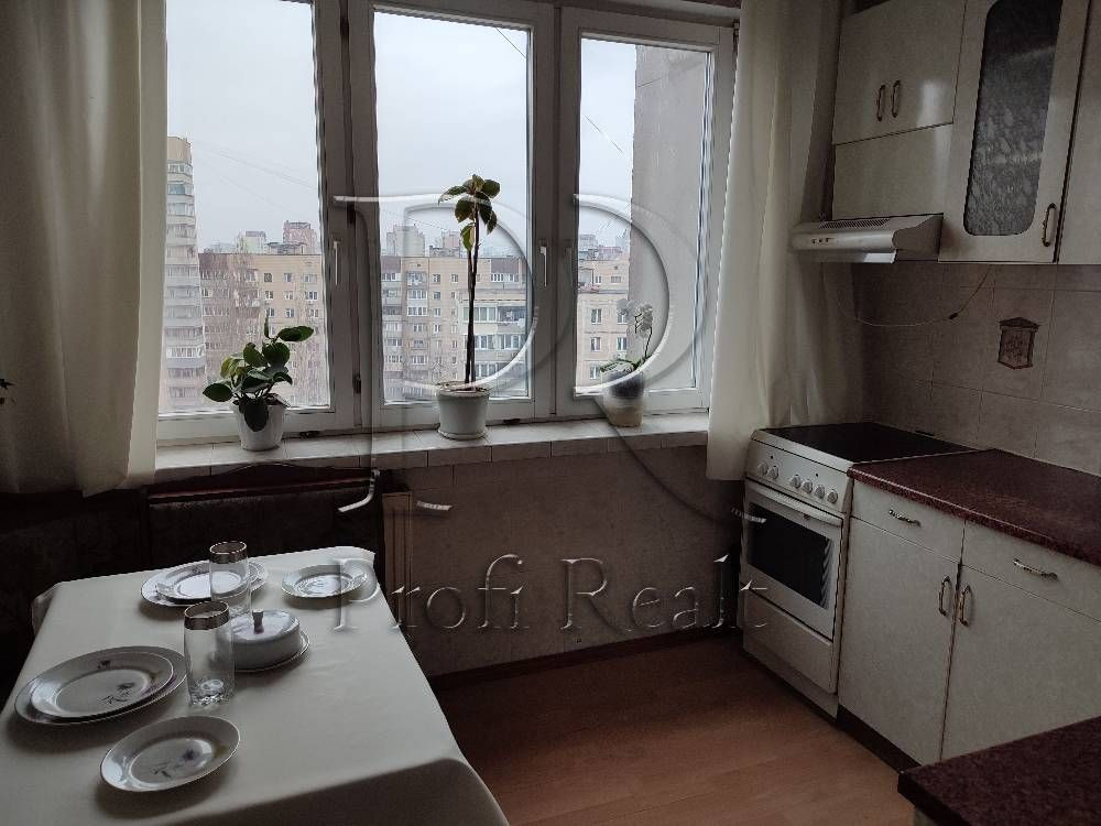 Продаж 3 кімн кв.на Воскресенці/бул.Перова/Воскресенський пр-т/ТЦ Квад Киев - изображение 1