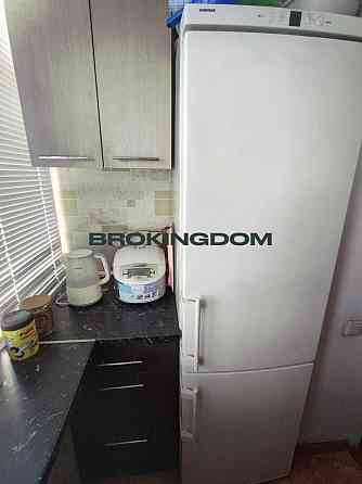 Продаж квартири вул. Братиславська Київ