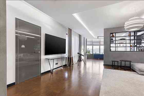 ЖК " Ланжерон", 3 комн с ремонтом и мебелью, 178 метров. Одесса